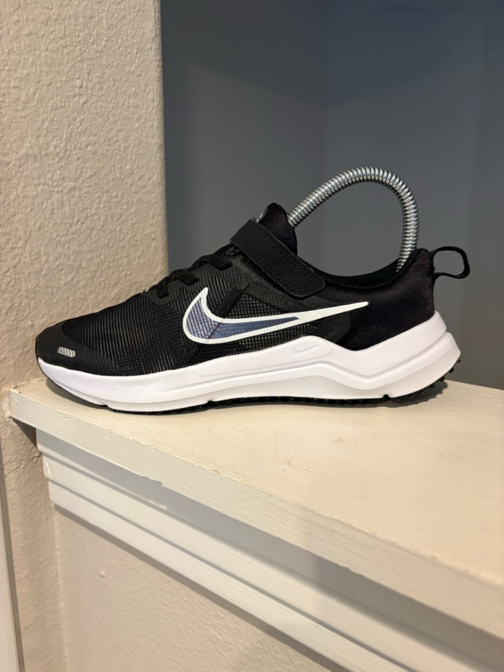 Nike Downshifter 12 NN TDV Kids Black White Shoes DM4193-003 Youth Size 3Y - Picture 2 of 9